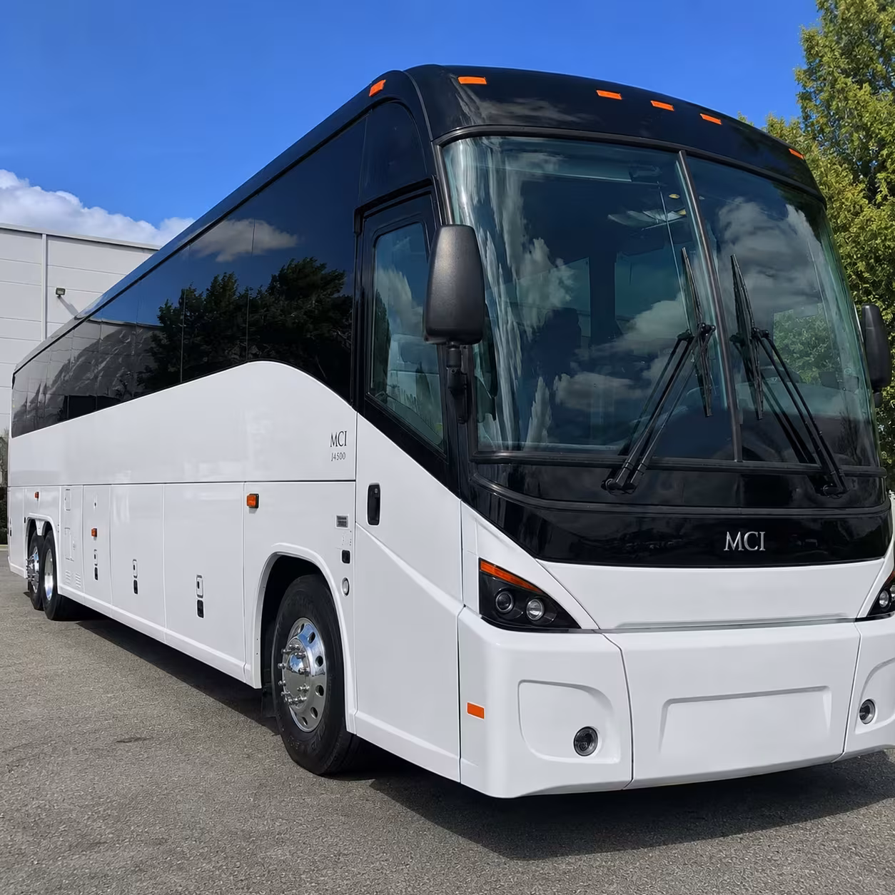 davie employee charter bus rentals to fll airport